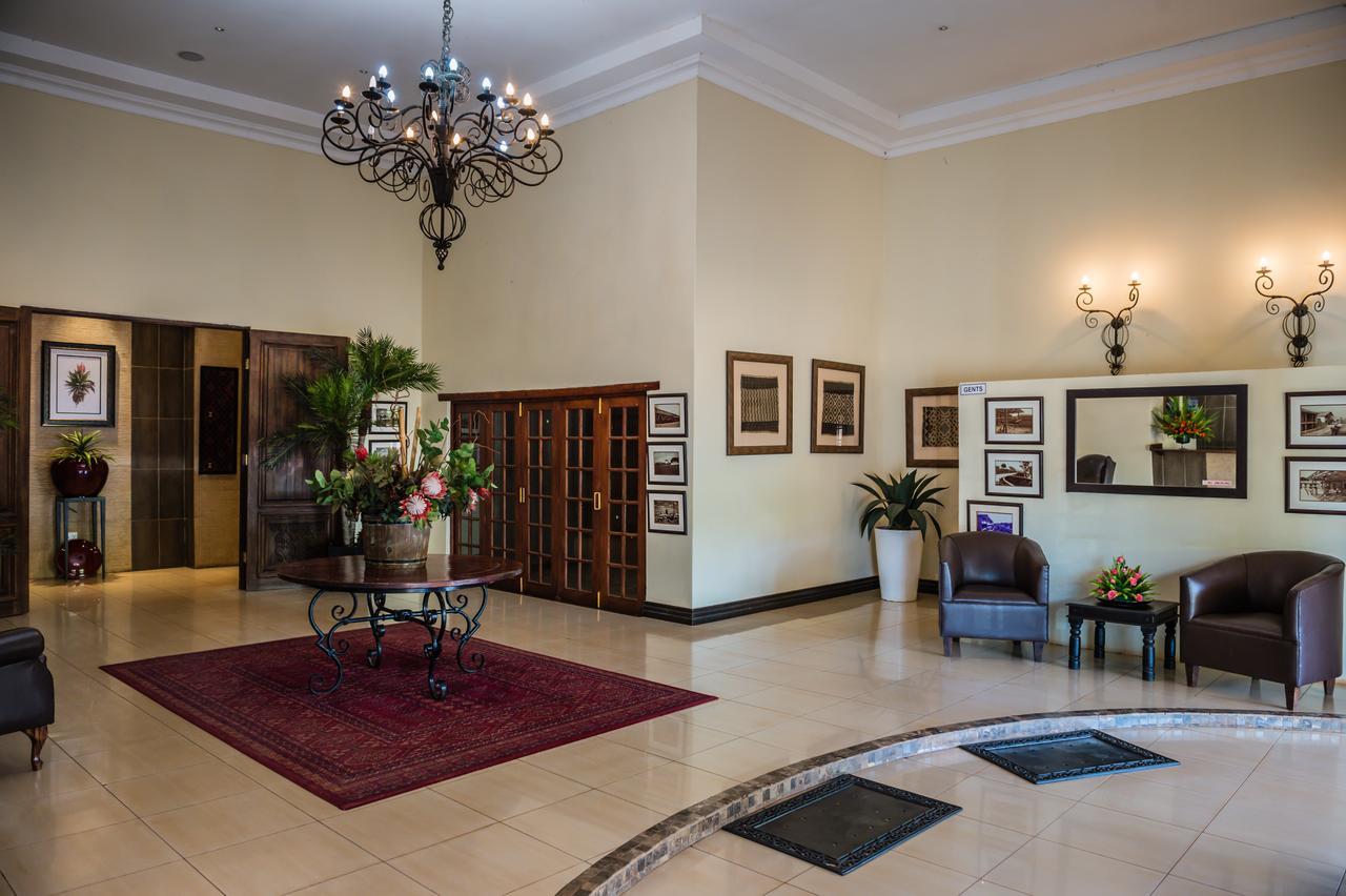 Royal Solwezi Hotel Экстерьер фото