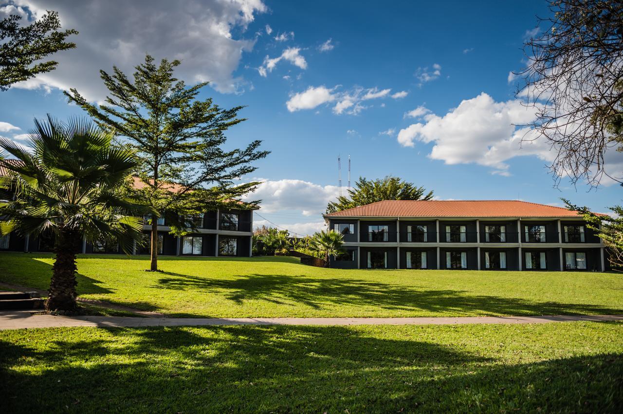 Royal Solwezi Hotel Экстерьер фото